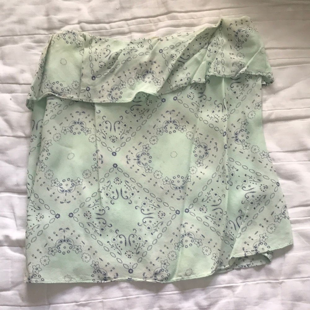 strapless top